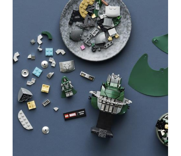 LEGO Marvel 76345 Popiersie Doktora Dooma - 1577951 - zdjęcie 4